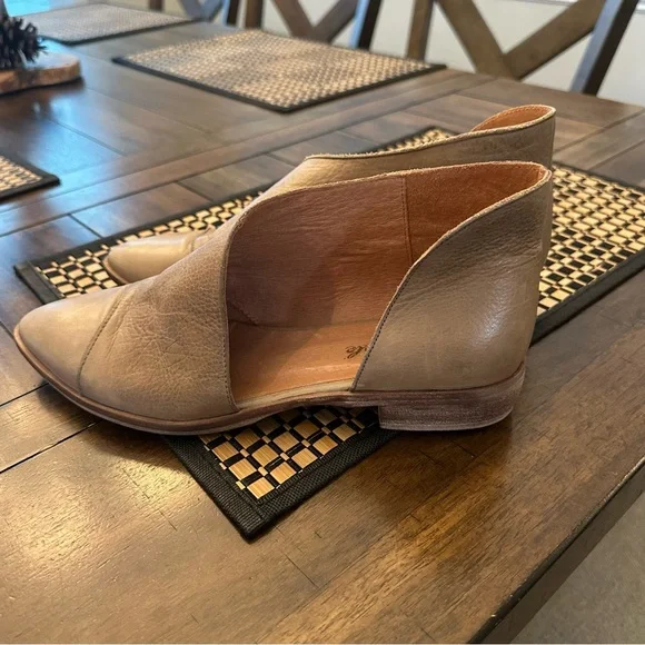 Free People Beige Leather Flats - Picture 6 of 12